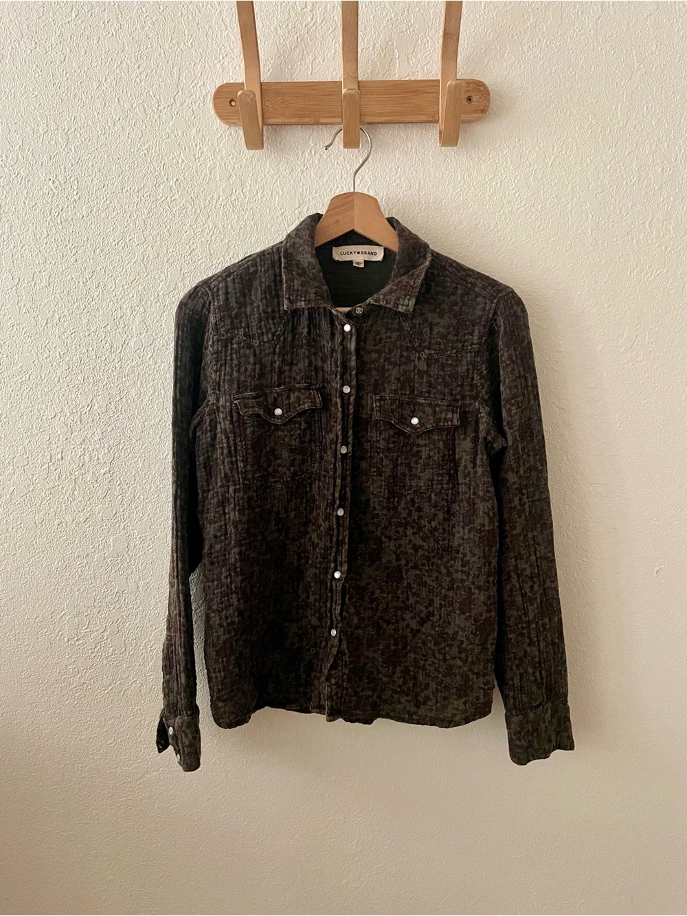 Lucky Brand Women’s Brown Western Collared Floral Button Down with Pearl Snaps